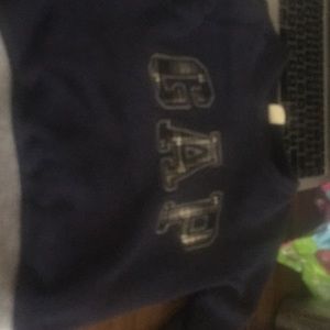 Long sleeve gap sweatshirt